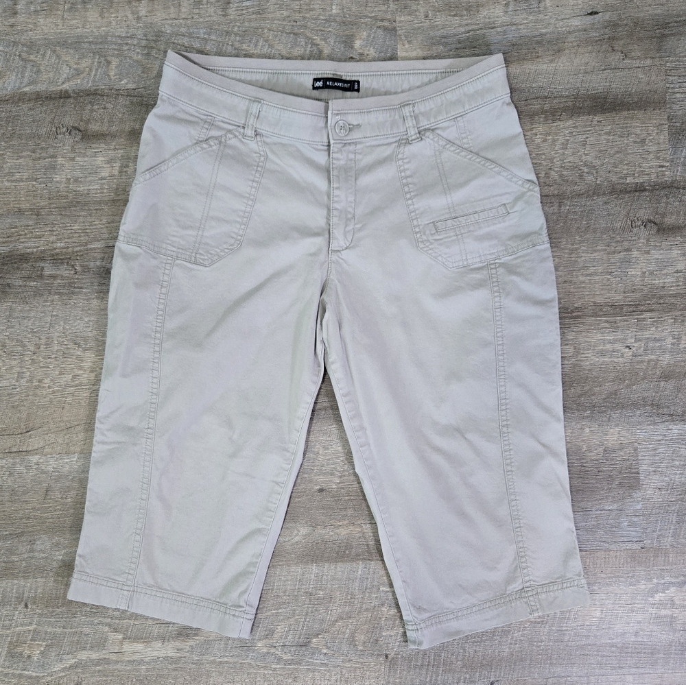 Lee Relaxed Fit Beige Bermuda Shorts